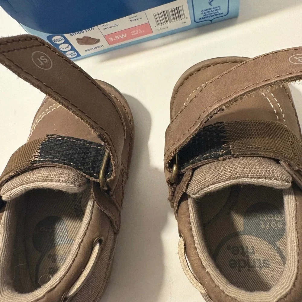 Stride Rite NEW w Box 3.5W Brown Sm Wally Loafer‎ Boat Shoes Hook & Loop